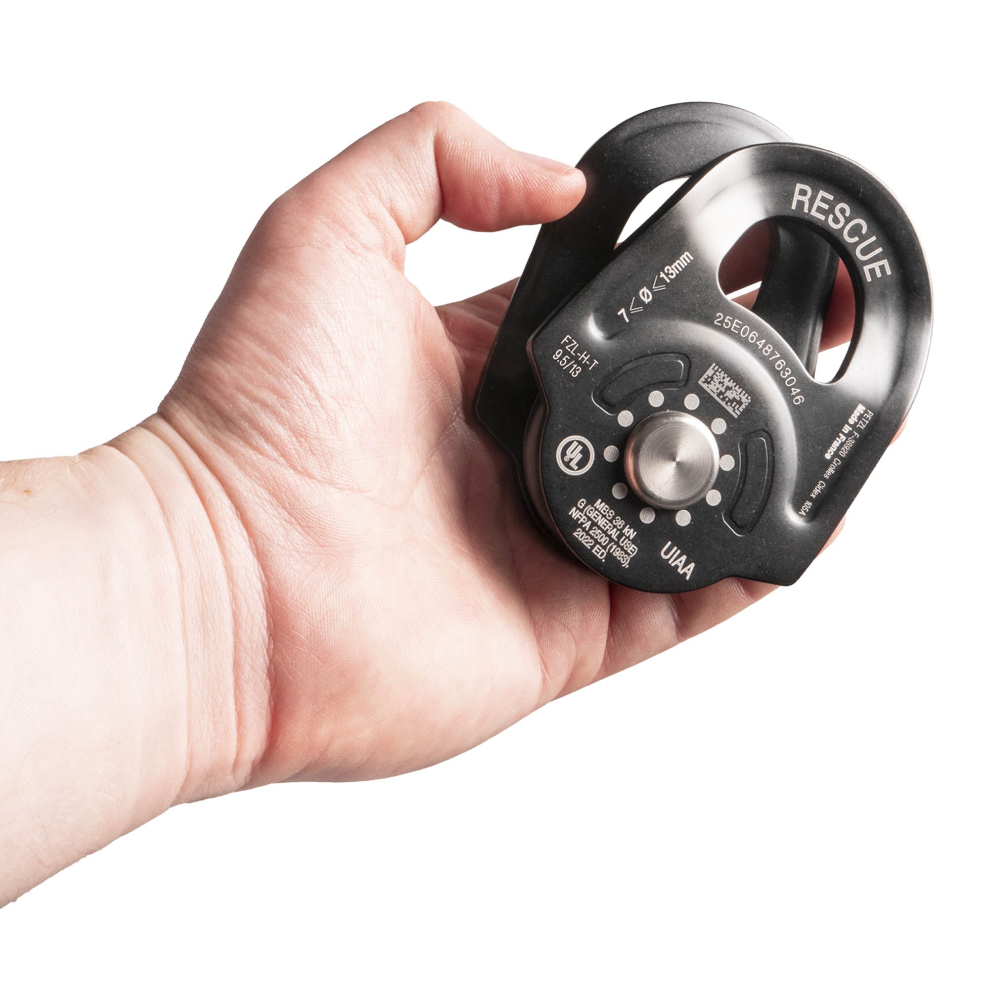 Petzl pulley rescue black in hand